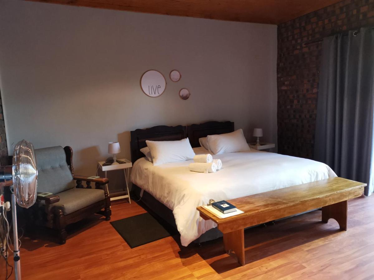 En Route Guest House Trompsburg Ngoại thất bức ảnh
